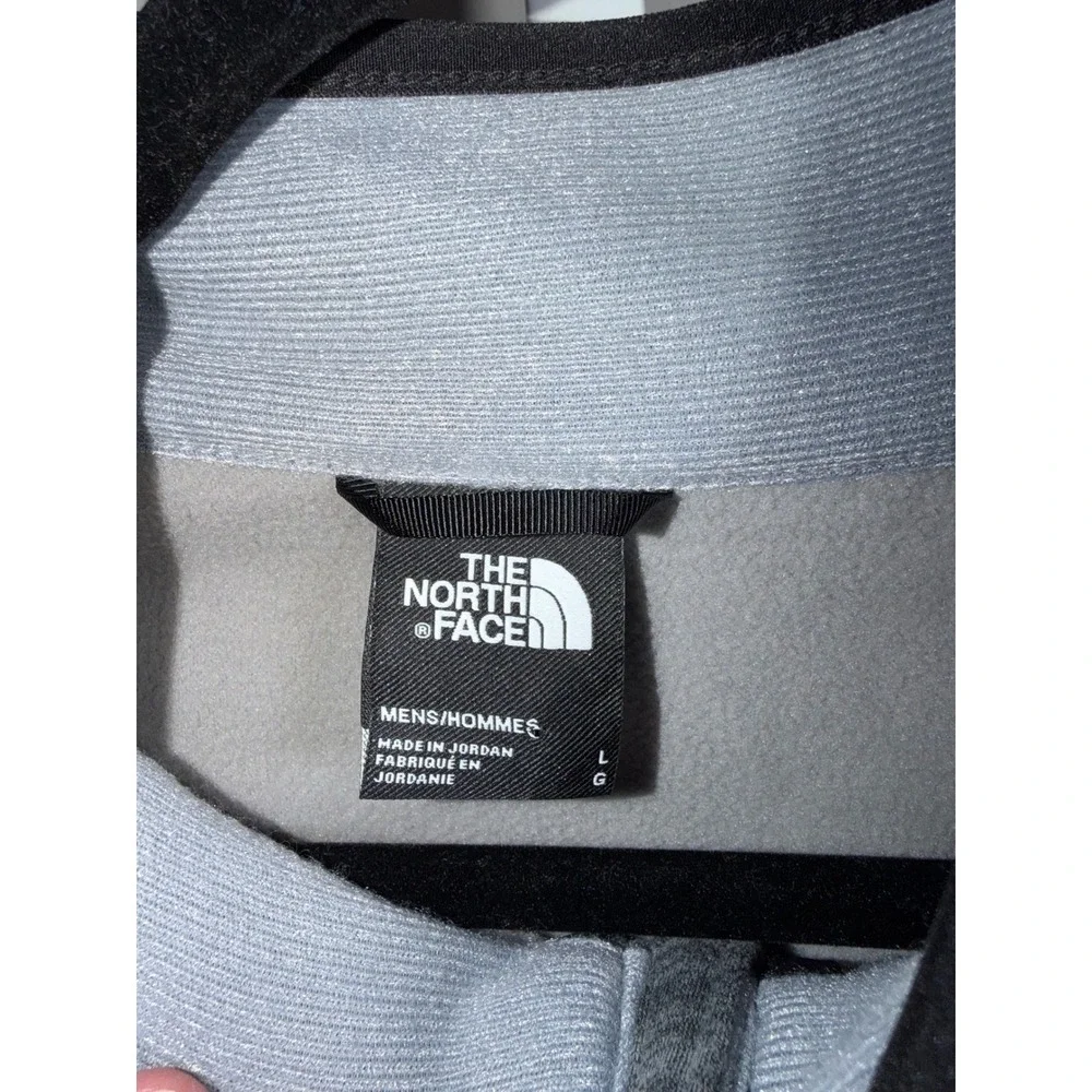 The North Face Men's L Gray Raglan 1/2 Zip Fleece Pullover Chest Pocket NWOT